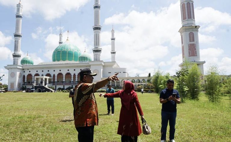 Pembaruan Islamic Center di Rohul: Destinasi Religi dan Dorongan bagi UMKM