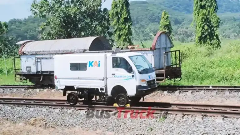 Kenali KPJ: Pikap Si Pengawal Rel Kereta Api