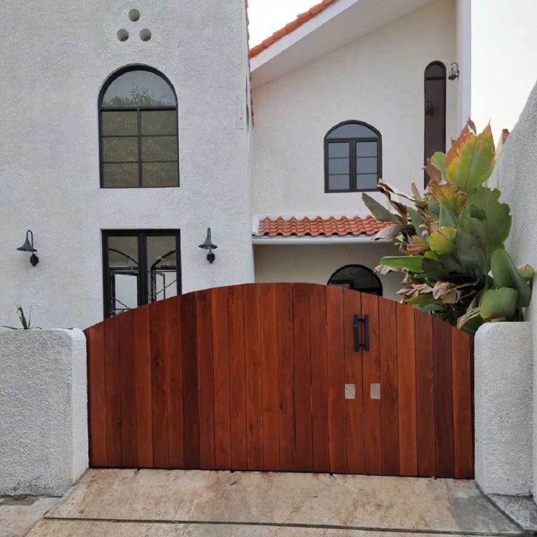 Pagar Kayu Asli dengan Harga Terjangkau dan Tahan 25 Tahun, Tingkatkan Estetika Rumah