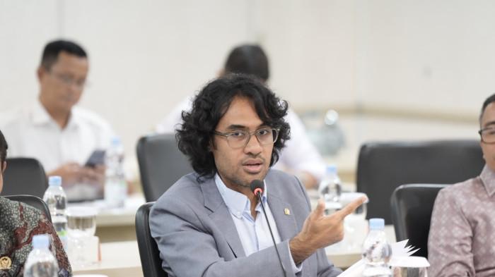 Rapat Kemenpu dan Kemenhub: Dr. Graal Minta Perhatian Isu Maluku Utara